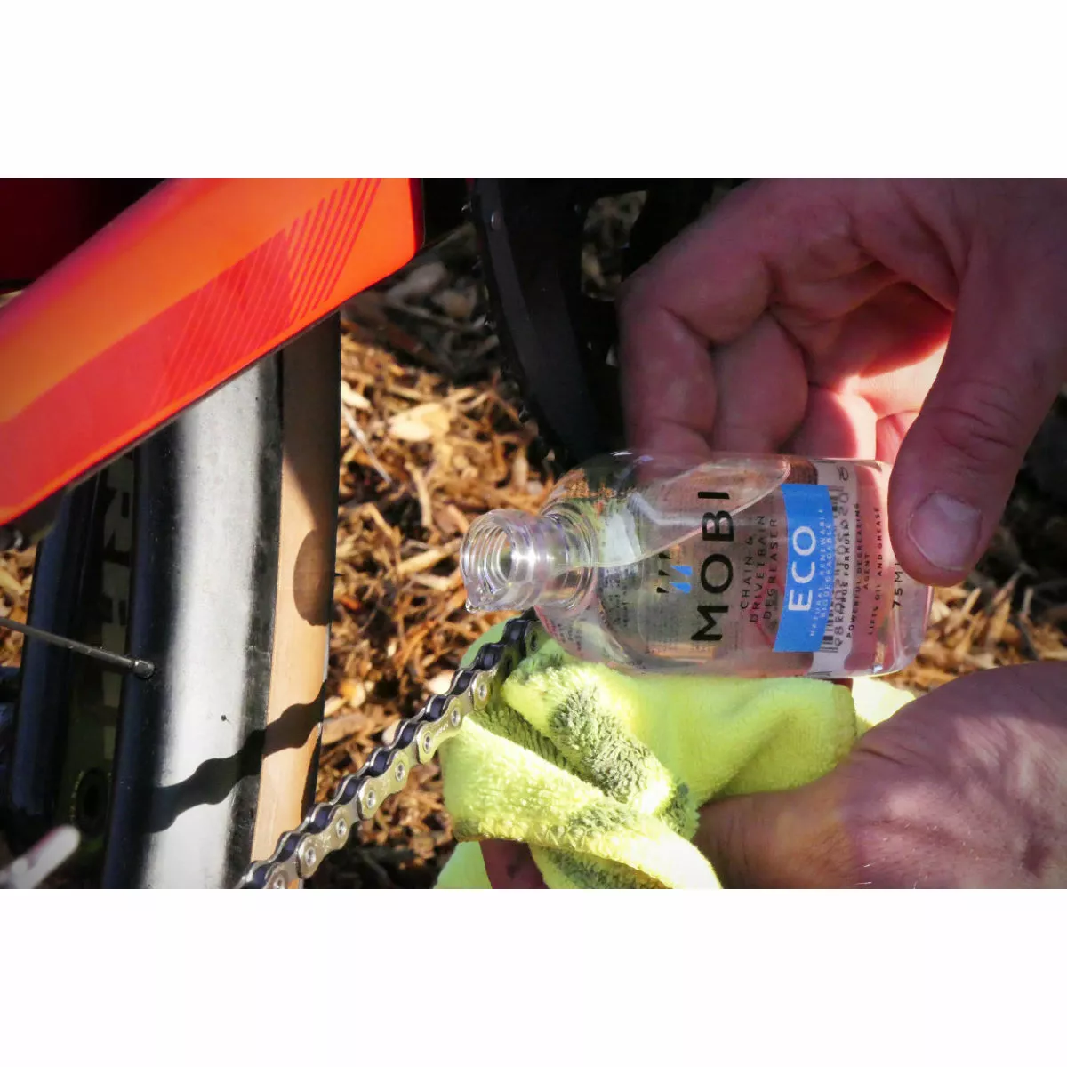 Mobi Eco Citrus Degreaser Chain Cleaner 75ml - Image 3