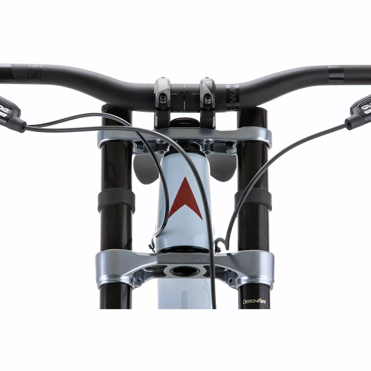 Vitus Dominer Downhill Mountain Bike - Image 8