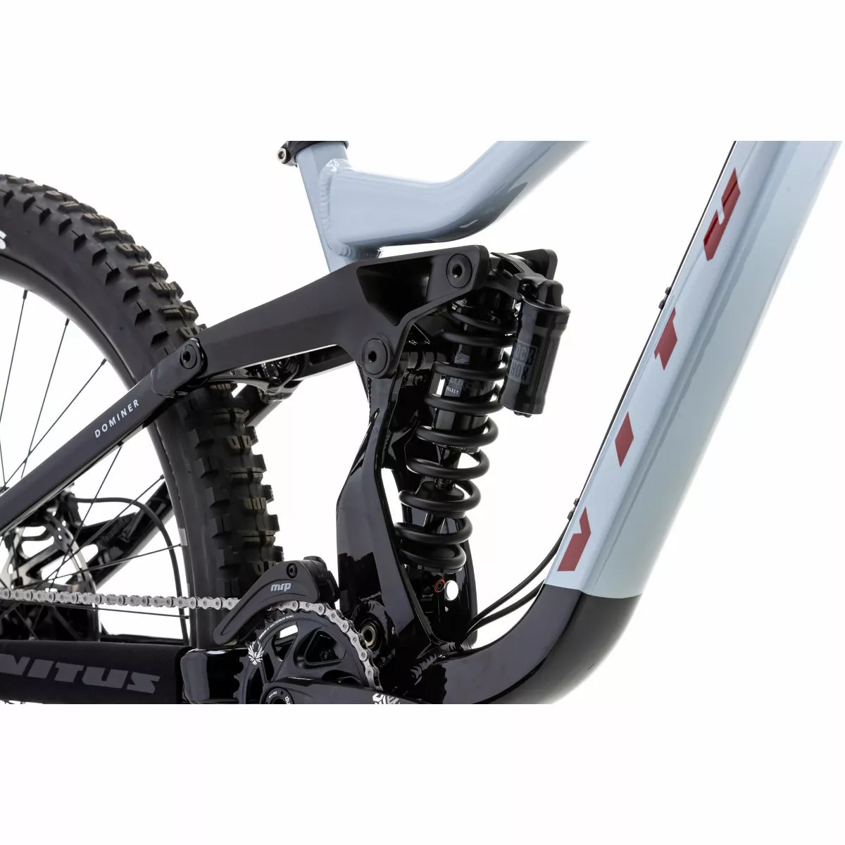 Vitus Dominer Downhill Mountain Bike - Image 14