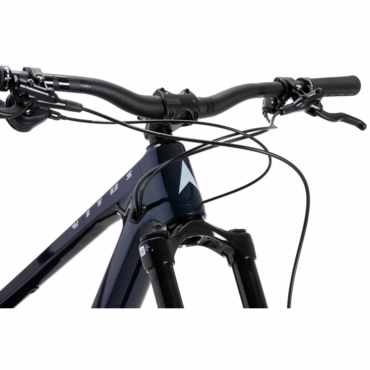 Vitus Escarpe 29 CR Mountain Bike - Image 8