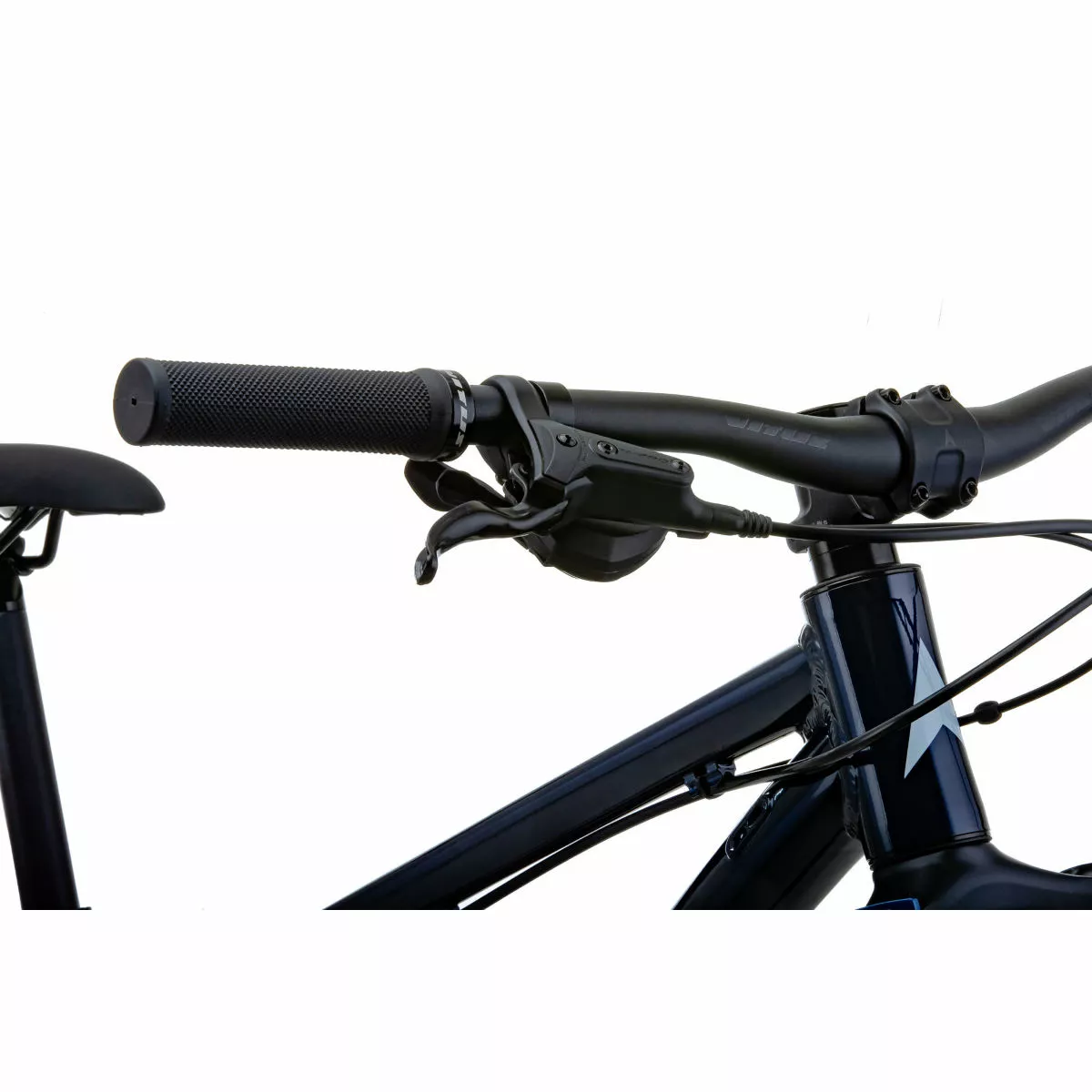 Vitus Nucleus 26 Youth Hardtail Bike - Image 6